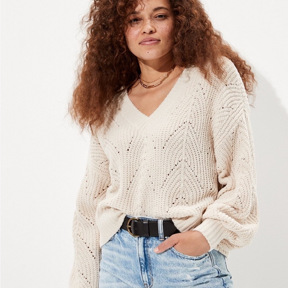 American Eagle Pointelle V-Neck Sweater - Medium